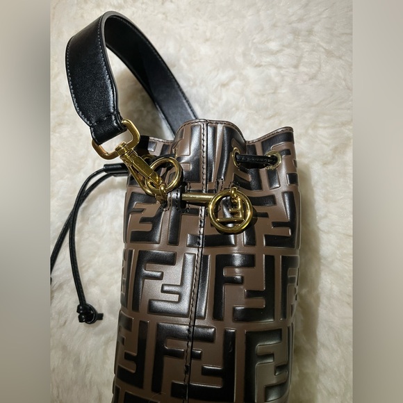 Fendi Mon Tresor bag - Picture 9 of 16